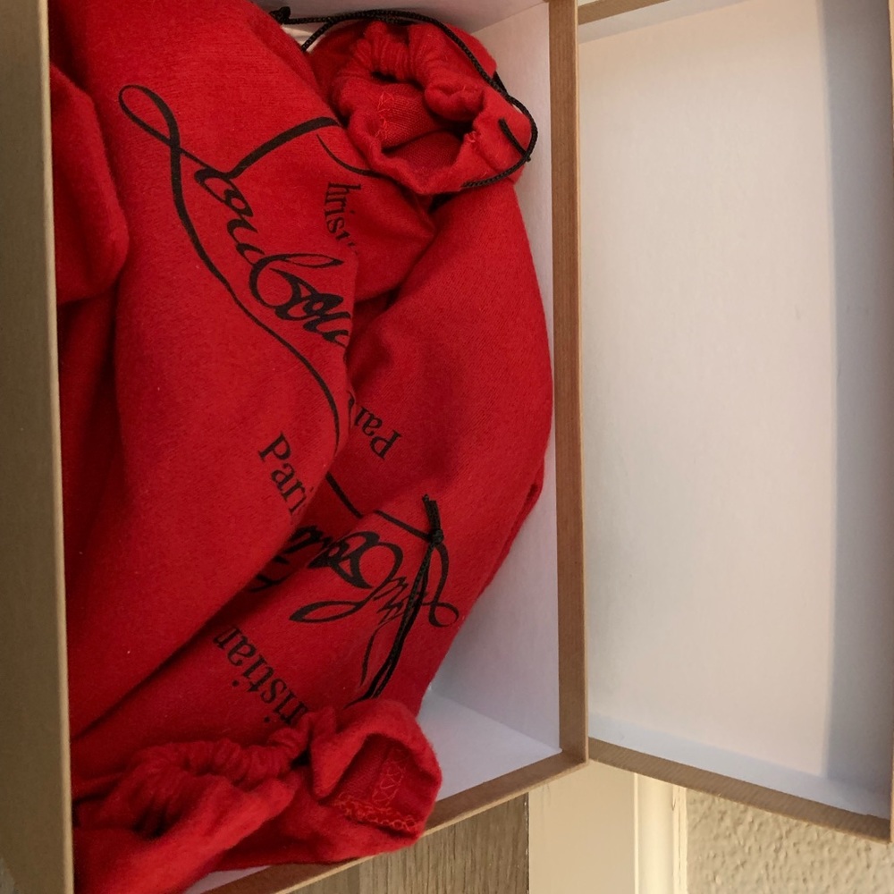 Red Bottoms! - image 4